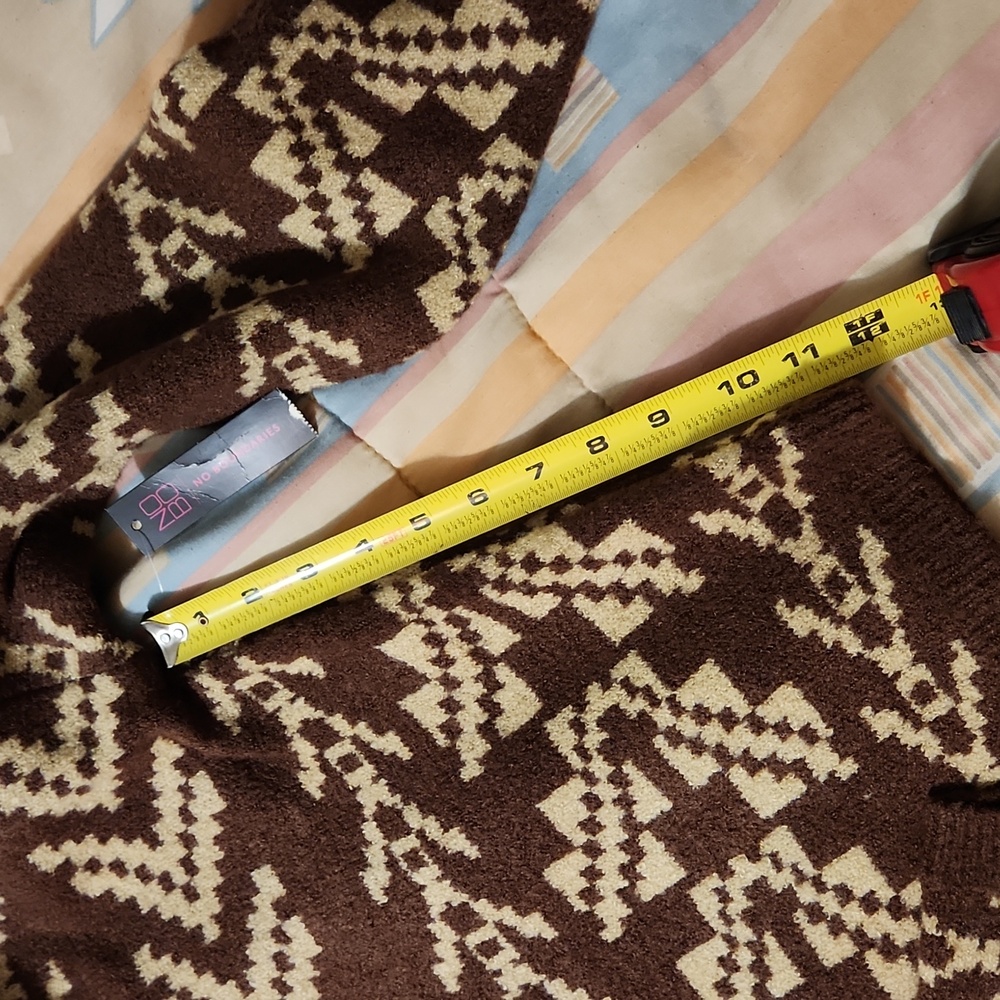 Sweater - Picture 3 of 6